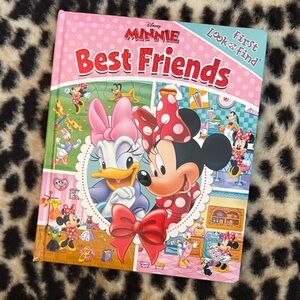 Disney Minnie and Daisy First Look and Find Book